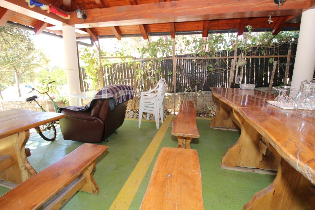 Apartments And Rooms With Parking Space Mandre, Pag - 6309 كولان المظهر الخارجي الصورة